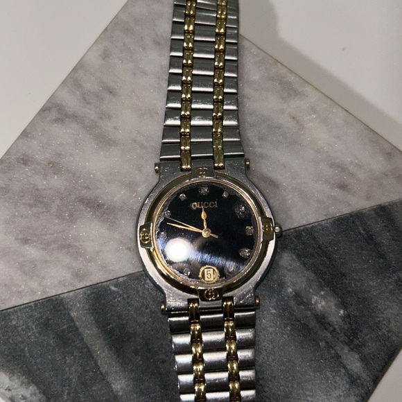 GUCCI VINTAGE 9000 WATCH - Picture 2 of 6
